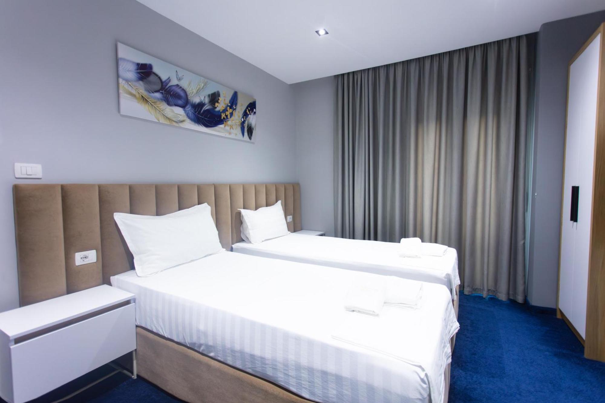 Nuevo Deluxe Hotel Shëngjin Buitenkant foto