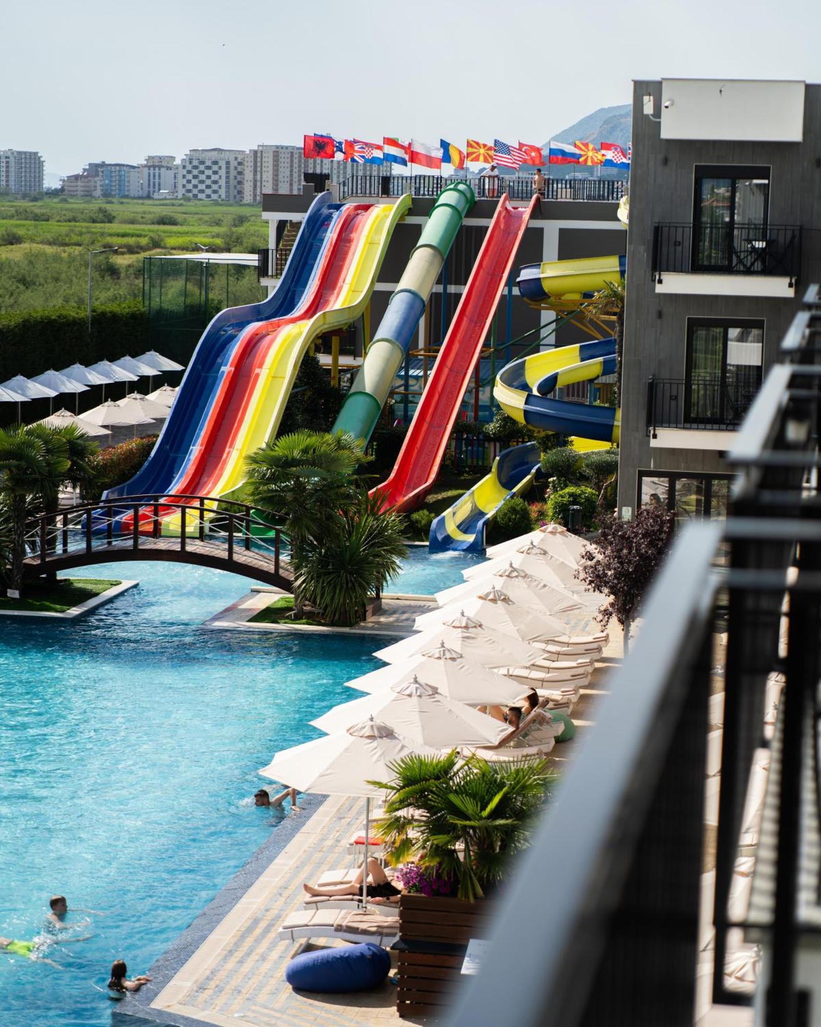 Nuevo Deluxe Hotel Shëngjin Buitenkant foto